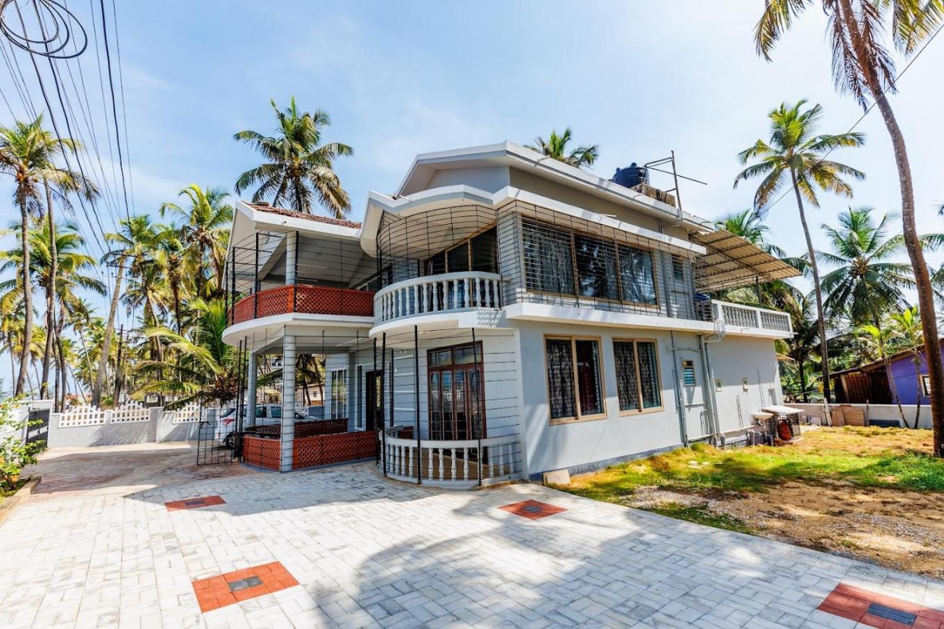 Gintara Beach Homestay By Evaddo Kalyānpur Exteriör bild