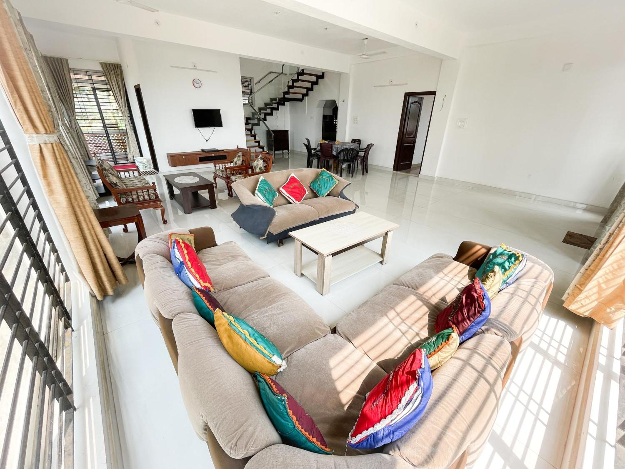 Gintara Beach Homestay By Evaddo Kalyānpur Exteriör bild