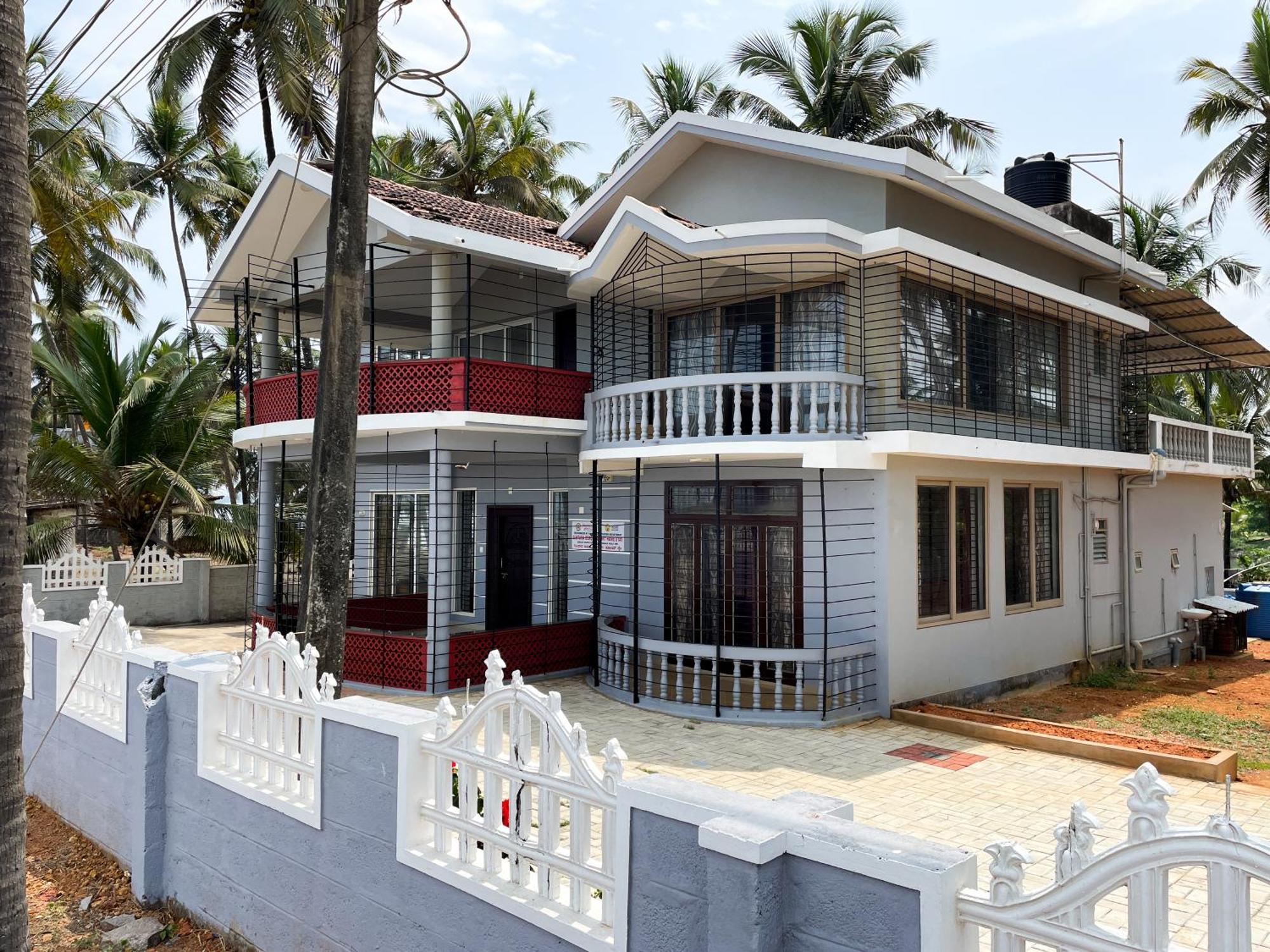 Gintara Beach Homestay By Evaddo Kalyānpur Exteriör bild